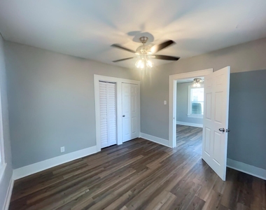 3206 Kentucky Street - Photo Thumbnail 11