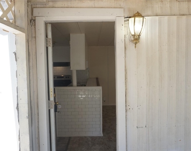 10970 Maywood Street - Photo Thumbnail 4