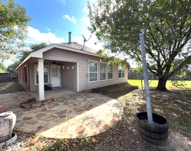 20007 Brackenton Crest Court - Photo Thumbnail 2