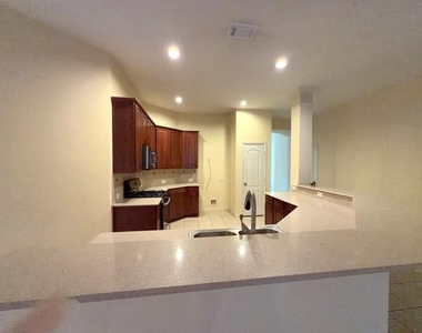 20007 Brackenton Crest Court - Photo Thumbnail 25