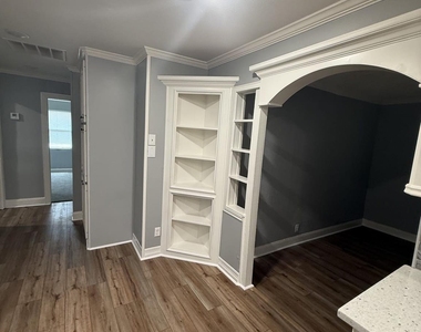 5218 Cortelyou Lane - Photo Thumbnail 1
