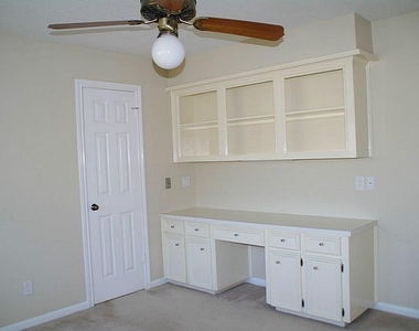 14135 Sandfield Drive - Photo Thumbnail 29