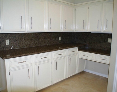 14135 Sandfield Drive - Photo Thumbnail 13