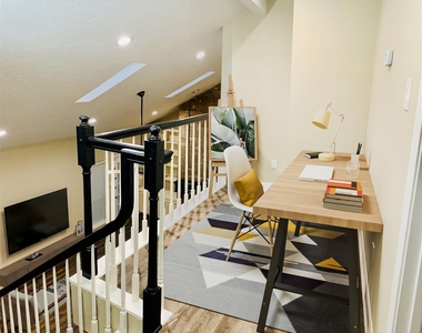 14135 Sandfield Drive - Photo Thumbnail 27