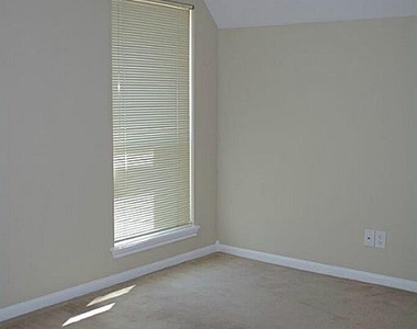 14135 Sandfield Drive - Photo Thumbnail 33