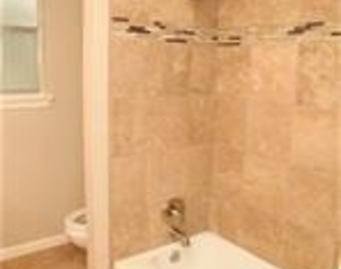 553 Roanoke St Drive - Photo Thumbnail 10