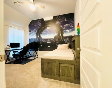 2507 Elmwood Trail - Photo Thumbnail 17