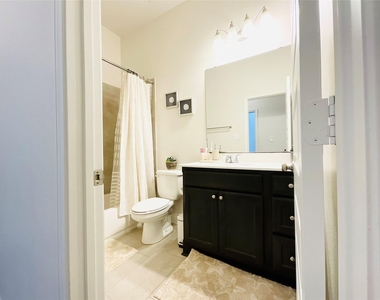 2507 Elmwood Trail - Photo Thumbnail 18