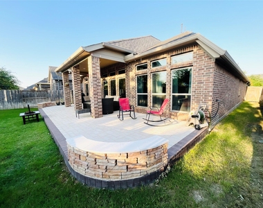 2507 Elmwood Trail - Photo Thumbnail 32