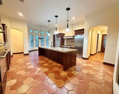 12410 Keith Road - Photo Thumbnail 5