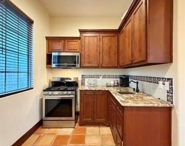 12410 Keith Road - Photo Thumbnail 17