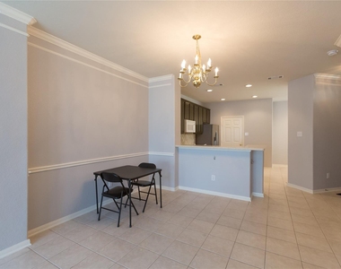 7907 Glenn Cliff Drive - Photo Thumbnail 6