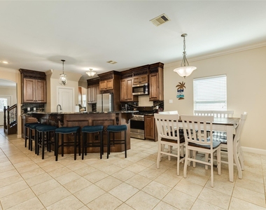 1418 Avenue M 1/2 - Photo Thumbnail 7