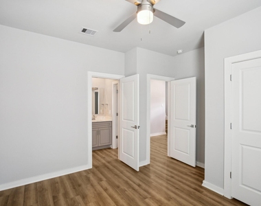 5741 Spring Stuebner Rd - Photo Thumbnail 5