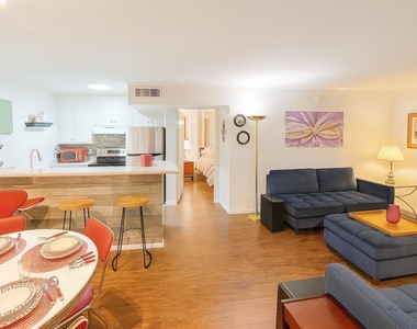 3271 Sul Ross Street - Photo Thumbnail 7
