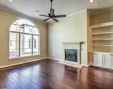 11207 Mattina Drive - Photo Thumbnail 5