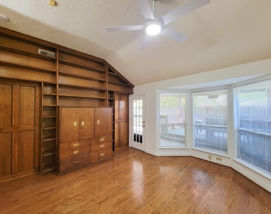 2030 Creek Valley Lane - Photo Thumbnail 25