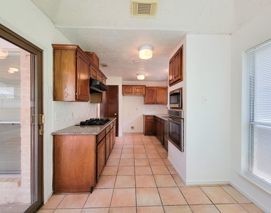 2030 Creek Valley Lane - Photo Thumbnail 19