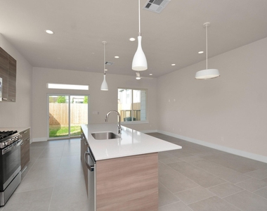 4707 Oats Street - Photo Thumbnail 10