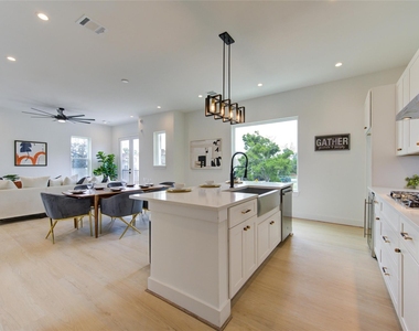 2310 Reinerman Street - Photo Thumbnail 2