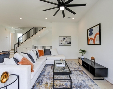 2310 Reinerman Street - Photo Thumbnail 26
