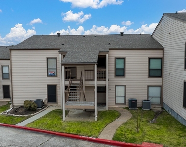 203 Lakeview Terrace - Photo Thumbnail 19