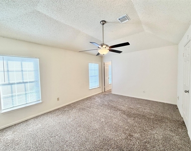 17210 Colony Creek Drive - Photo Thumbnail 12