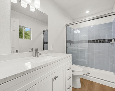 2631 Mansfield Street - Photo Thumbnail 11