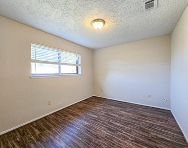 12645 Lake Conroe Hills Drive - Photo Thumbnail 18