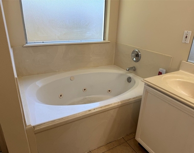 4019 Teal Run Meadow Drive - Photo Thumbnail 7
