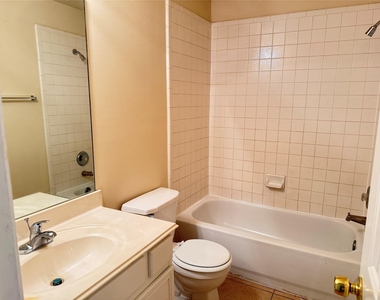 4019 Teal Run Meadow Drive - Photo Thumbnail 9