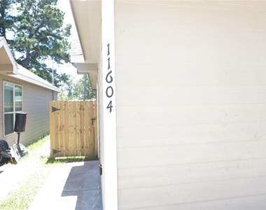 11604 Vistawood Street - Photo Thumbnail 1