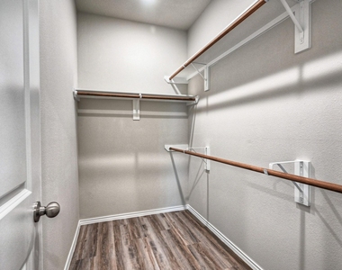 11604 Vistawood Street - Photo Thumbnail 19