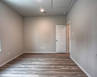 11604 Vistawood Street - Photo Thumbnail 20