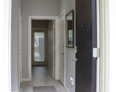 1138 Patterson Street - Photo Thumbnail 23