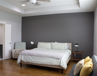 1138 Patterson Street - Photo Thumbnail 10