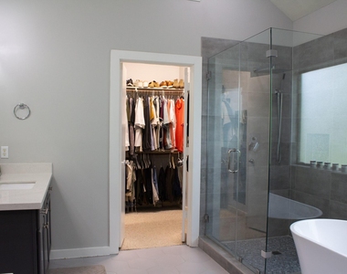 1138 Patterson Street - Photo Thumbnail 13