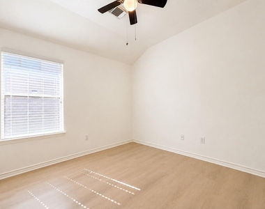 14815 Stocklin Court - Photo Thumbnail 19