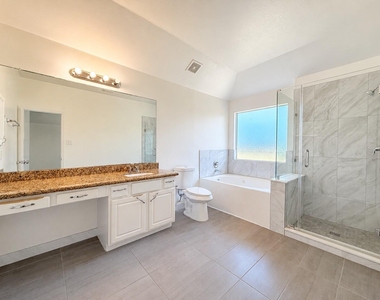 14815 Stocklin Court - Photo Thumbnail 16