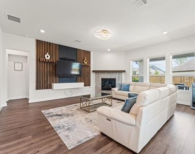 21 Cassena Grove Drive - Photo Thumbnail 8