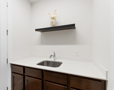 21 Cassena Grove Drive - Photo Thumbnail 20