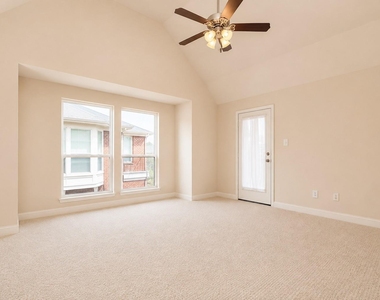 5324 Nett Street - Photo Thumbnail 8