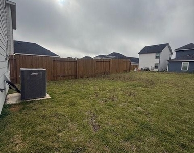 16400 Jasmine Marie Place - Photo Thumbnail 14
