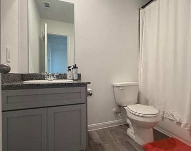 16400 Jasmine Marie Place - Photo Thumbnail 13