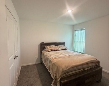 16400 Jasmine Marie Place - Photo Thumbnail 6