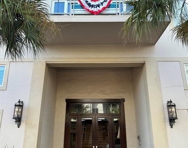2208 Post Office Street - Photo Thumbnail 4