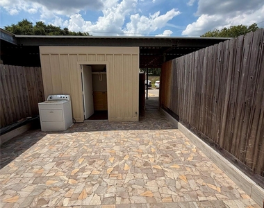 11525 Beechnut Street - Photo Thumbnail 6