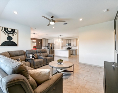 29919 Reagans Ranch Drive - Photo Thumbnail 3