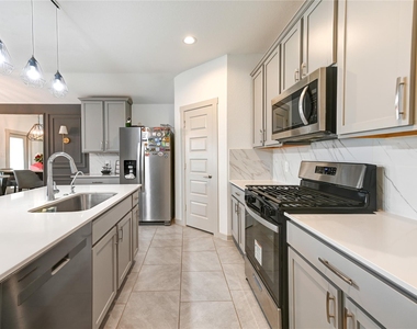 29919 Reagans Ranch Drive - Photo Thumbnail 13