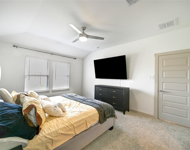29919 Reagans Ranch Drive - Photo Thumbnail 19